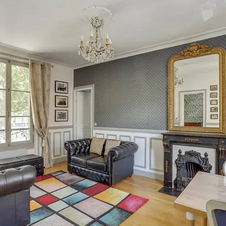 Ferienwohnung Aux Loges De L'Orangerie Versailles Exterior foto