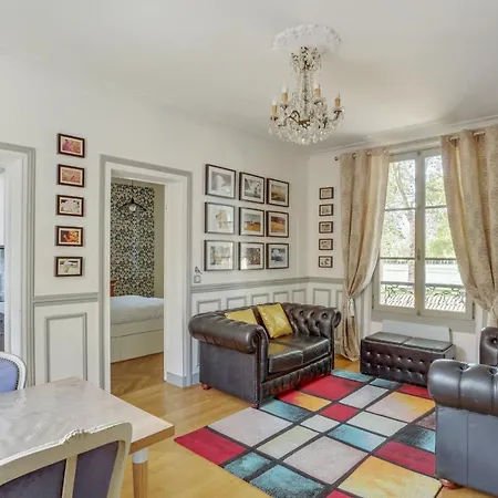 Ferienwohnung Aux Loges De L'Orangerie Versailles Exterior foto